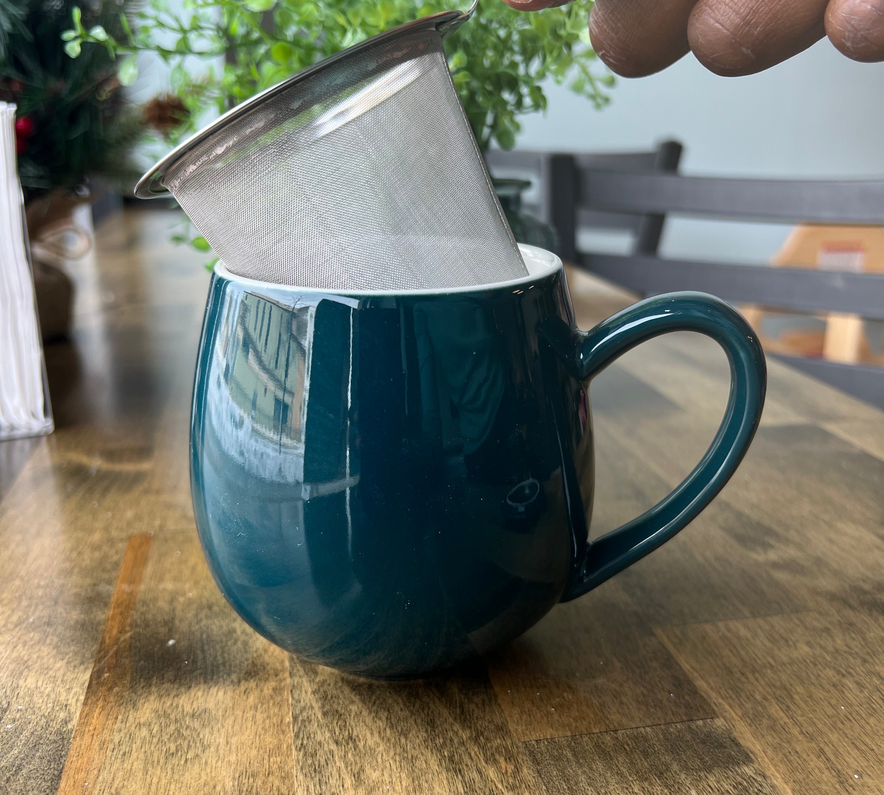 Oasis Mug – Loose-Leaf Tea Mug with Infuser and Lid